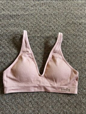 Light Pink Ribbed V-Neck Bralette